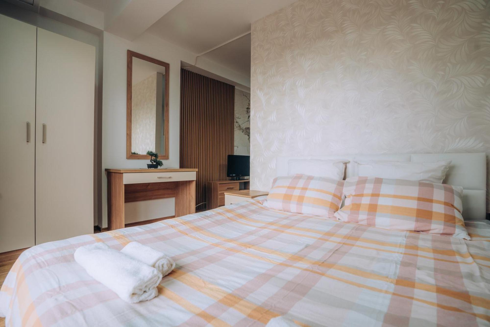 Sana Apartments Ohrid Bagian luar foto