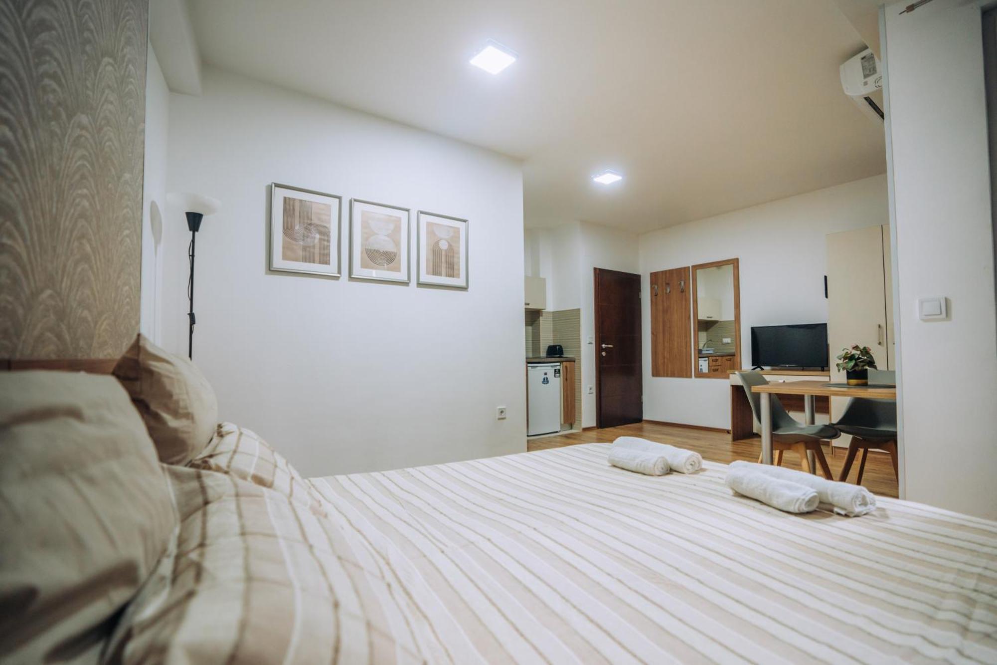 Sana Apartments Ohrid Bagian luar foto